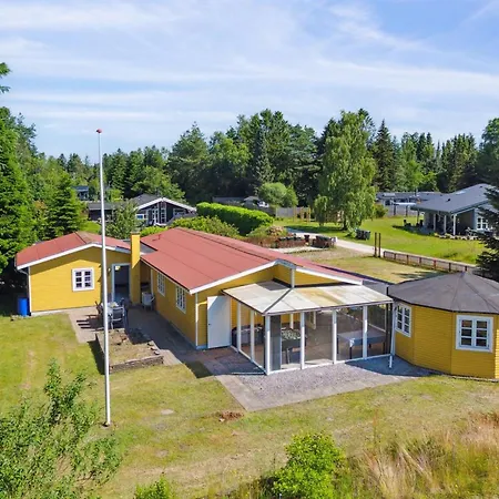 Senija - 6-5km From The Sea By Interhome