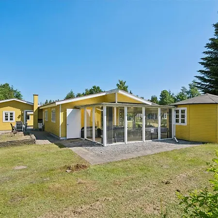Senija - 6-5km From The Sea By Interhome